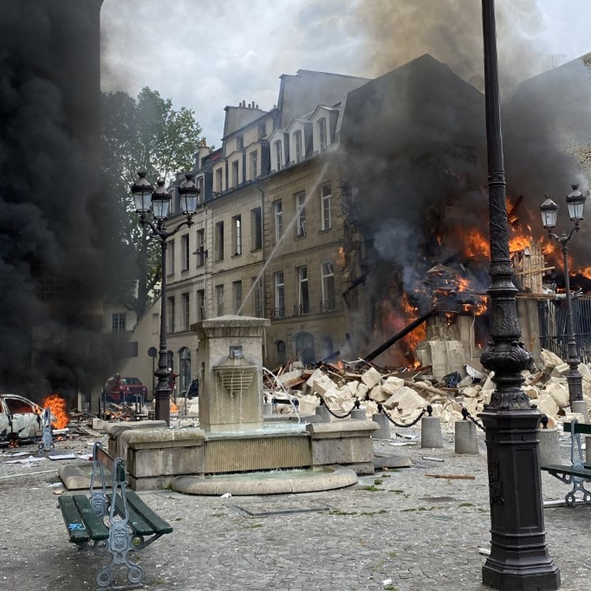 Effondrement d'immeuble à Paris : vingt blessés lors d'une soirée dans le 11e arrondissement