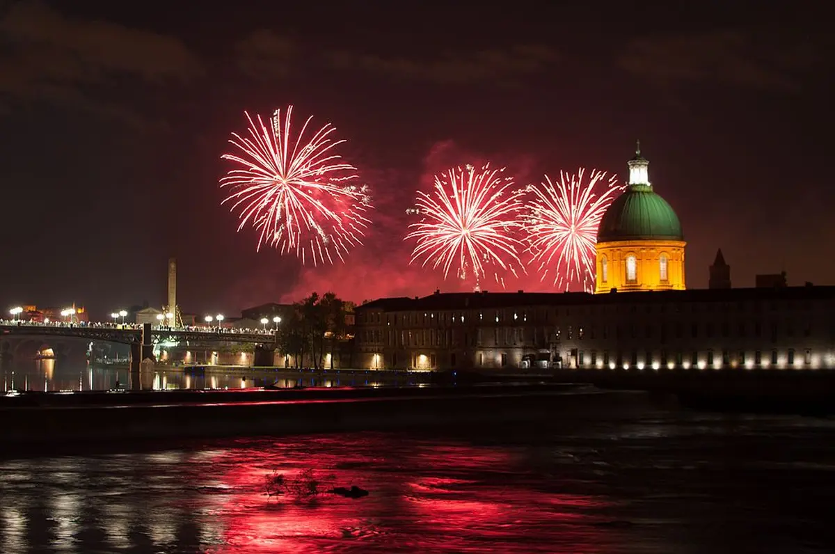 Feu d'artifice Toulouse Nouvel An 2026 : Ce qu'il faut savoir pour célébrer la Saint-Sylvestre