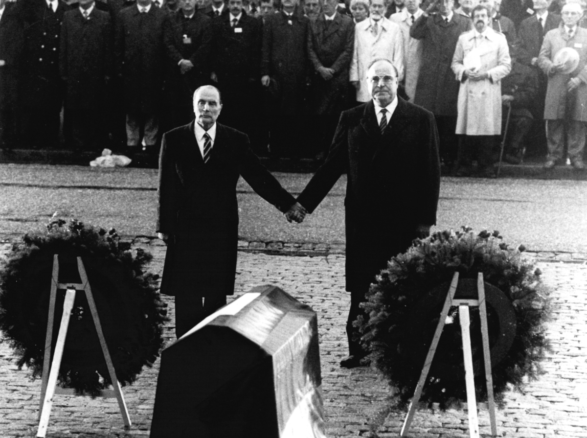 François Mitterrand : L'héritage d'un président qui façonne encore la France