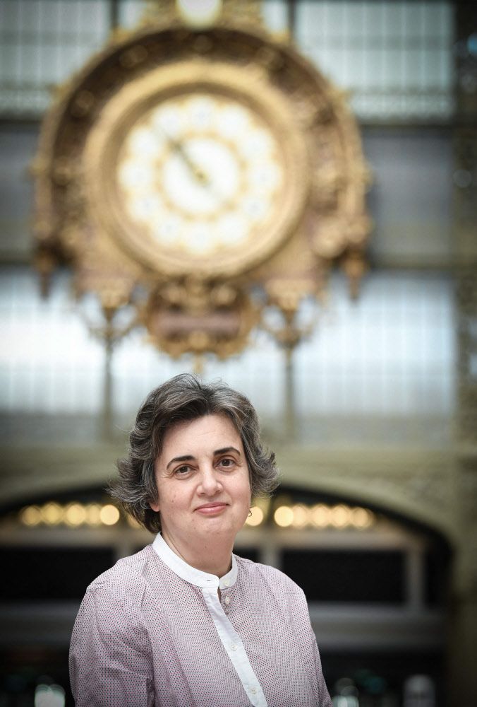Laurence des Cars : La directrice du Louvre sous pression après le cambriolage historique