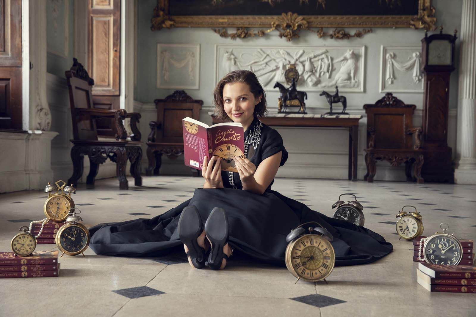 Les Sept Cadrans sur Netflix : Le mystère d'Agatha Christie fait son grand retour