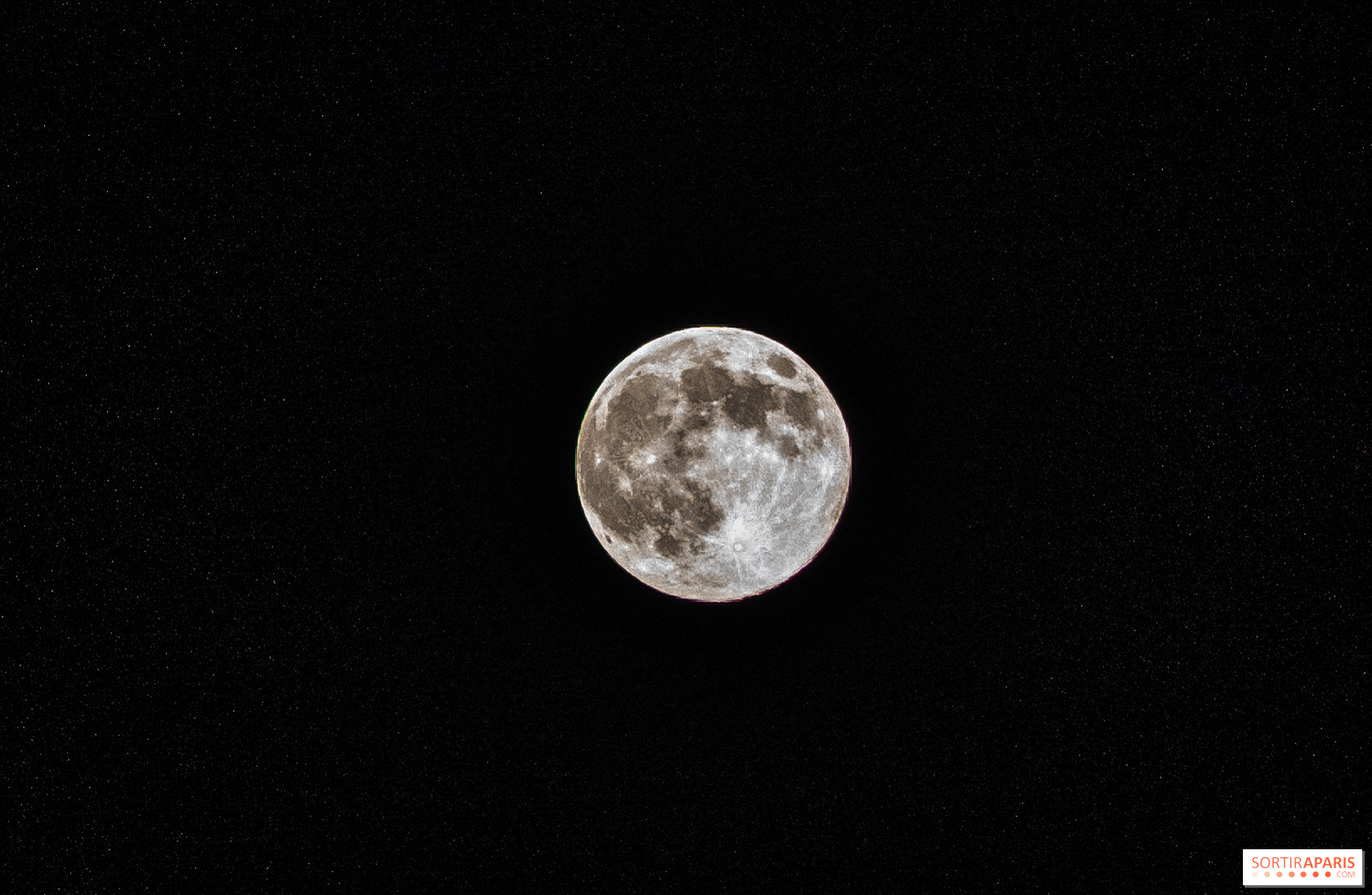 La Lune du Loup du 3 janvier 2026 : un spectacle céleste remarquable pour débuter l&rsquo;année