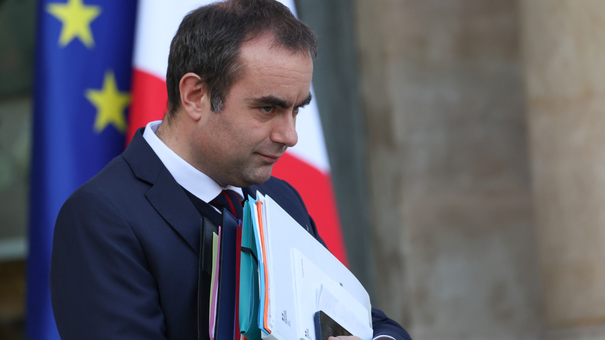 Budget 2026 : Sébastien Lecornu tente un compromis pour éviter la censure