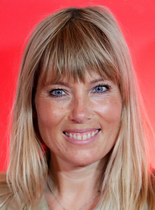 À propos de mélanie page : contexte, vérification et suivi de l'information