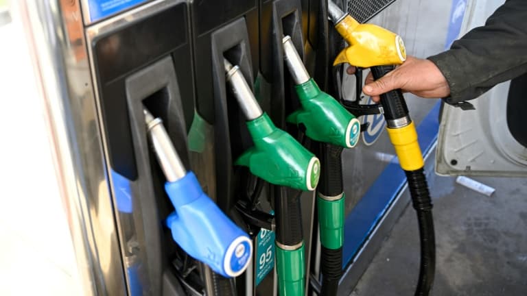 Baisse carburant : ce que cela change pour les consommateurs et l&rsquo;économie