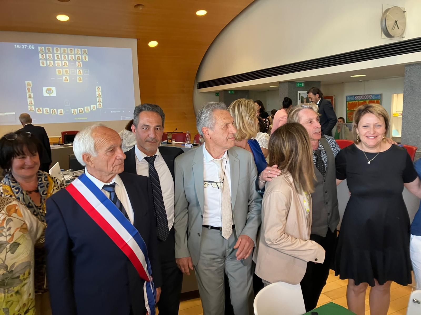 Élection à La Seyne-sur-Mer : enjeux locaux et perspectives