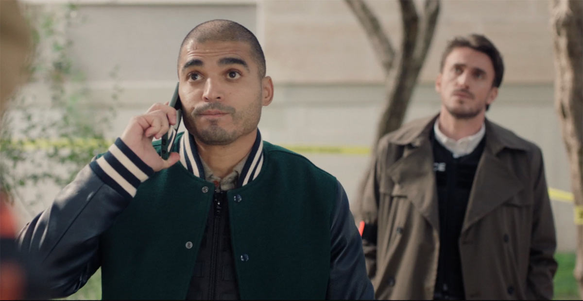 La voix du tueur : preuves audio, manipulation et défis contemporains