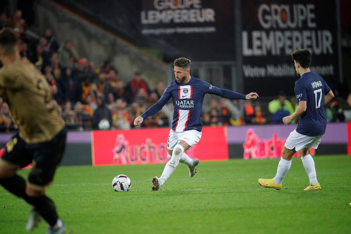 Lens — PSG : enjeux, style et portée du choc en Ligue 1