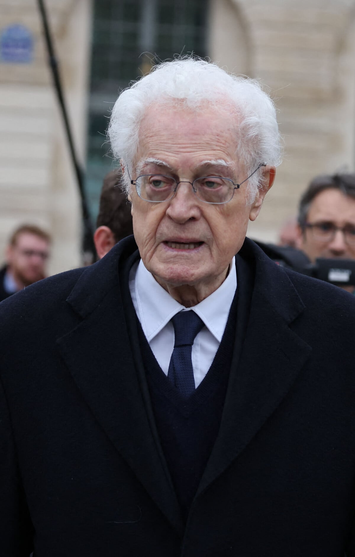 Hommage national à Lionel Jospin : reconnaissance d&rsquo;une grande carrière politique